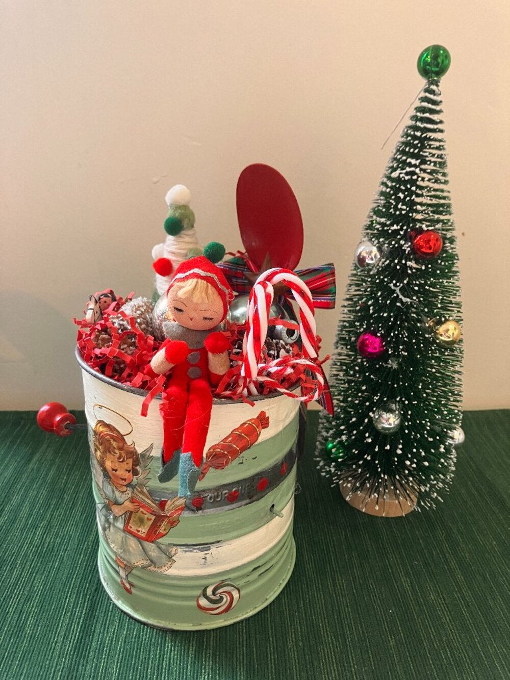 Vintage Christmas Tabletop Decor
